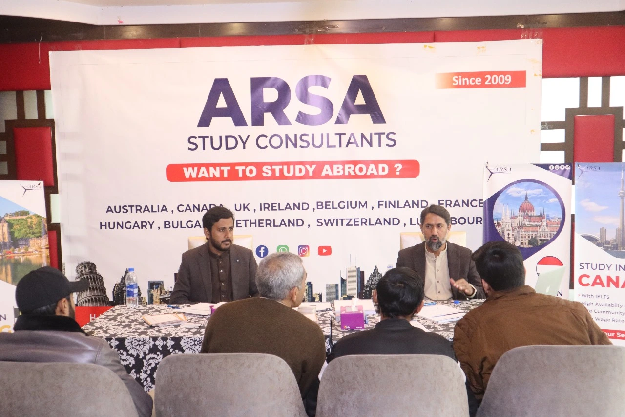 Study-Abroad-Event-By-Arsa-Study-Consultants-in-Sialkot-The-Best-Study-VISA-Consultants-in-Lahore-21